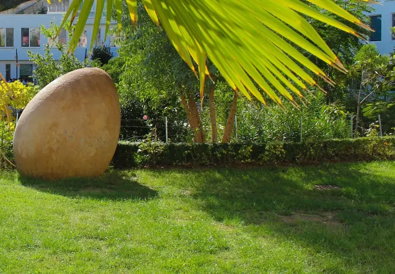 DIY: Provoni të ngjyrosni vezët e Pashkëve në kushte shtëpie.
